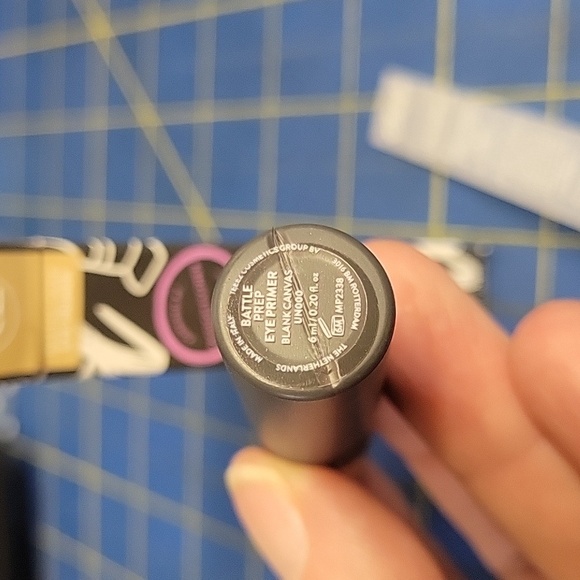 Teeez TZ Suit of Armor Eye Primer - Battle Prep Blank Canvas New In Box 6ml - Picture 4 of 5